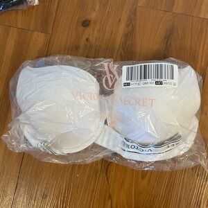 Victoria's Secret Classic White Bra